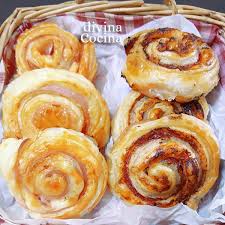 Puedes usar, en lugar de piñones, unas almendras laminadas o picadas Espirales Saladas De Hojaldre Receta De Divina Cocina