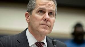 Michael Barr, Warren's acolyte