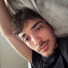 Elliot Leach • (@Elliot_Leach)