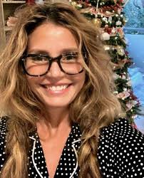 Oyuncular güzel yaşlanmış. Hepsi hala çok iyi görünüyorlar ❤❤ : r/ANGEL