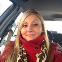 Ashley Levitt's Instagram, Twitter & Facebook