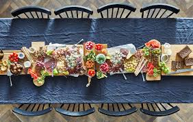 All of these dinner ideas yield enough for five or more people, so nobody's leaving the table hungry. A No Cook Holiday Dinner Party Ikea