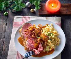 Zwiebel Rostbraten Mit Spatzle Rezept Rostbraten Lebensmittel Essen Zwiebelrostbraten