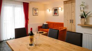 A splendid breakfast buffet will await you every day when you get up. Dorfblick P5