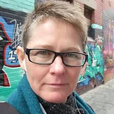 Amazon.com: Fans and Videogames: Histories, Fandom, Archives (Routledge  Advances in Game Studies): 9781138679672: Swalwell, Melanie, Ndalianis, Angela,  Stuckey, Helen: Books