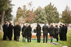 Tribute to a mother who passed away from son. Memorial Tributes To Mothers Lovetoknow