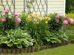 11 Inspirational Flower Garden Ideas For Backyard Simple But Beautiful Decoratoo Backyard Flowers Garden Outdoor Garden Decor Backyard Flowers