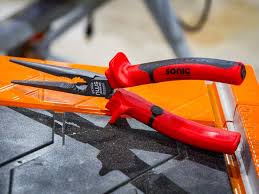 A vice would probably take it a bit far in my opinion, but it could just be people trying to show and sometimes it's just that some people, again mostly men, underestimate their grip strength. Types Of Pliers And How To Use Them Training The Apprentice