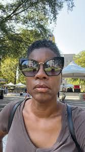 Donna Smiley's Instagram, Twitter & Facebook