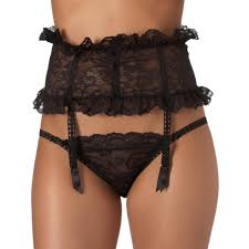 Il a pour but d'affiner la taille en la serrant, il s'apparente donc à une. Serre Taille Noir 3 Suisses