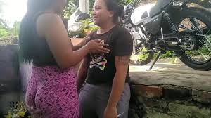 engaño a mi marido con el lechero - XNXX.COM
