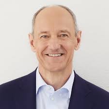 Kelli Wolfe-Carter Email & Phone Number