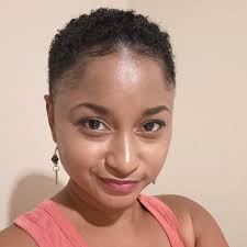 We got a request from a client who had an old Gucci bag she would like to  repurpose, to make something new from something old. Say no more.