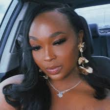 Abigail Presnell's Instagram, Twitter & Facebook