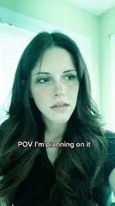 Funny text sending moment with Bella Swan filter