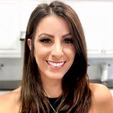 Chelsea Gunderson's Instagram, Twitter & Facebook