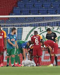 Uruguay'ın buenos aires kentinde 16 haziran 1986 yılında. 433 Fernando Muslera Broke His Leg Last Night And Will Facebook