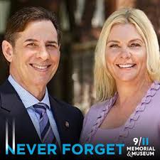 Navy seal hatch helps wounded dogs