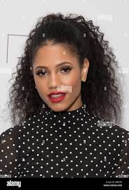 Londons savoy hotel hi-res stock photography and images