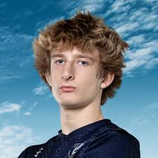 ryan.siemek (@RyanSiemek1)