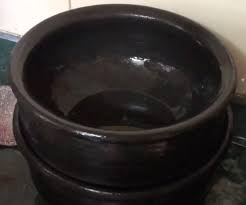 The artistic value of a cooking vessel that doubles. How To Season Or Use Your Clay Pot Bhojanalaya