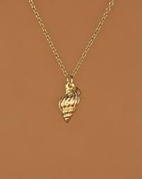 Conch Shell Necklace Gold Shell Necklace Beach Necklace Etsy Gold Necklace Shell Necklaces Beach Necklaces