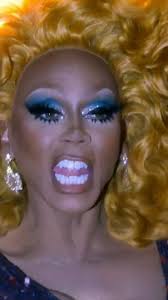 Aj Sells Cookies Aj and The Queen