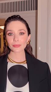 #NEW: Lizzie’s flawless makeup for the Eternity premiere by  @marywilesmakeup , #ElizabethOlsen/#LizzieOlsen