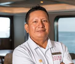 Ecoventura Guides & Crew: Experts in Galapagos Adventures