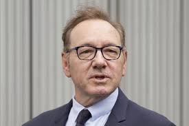 Elton John lends celebrity testimony to Kevin Spacey's sexual assault trial 