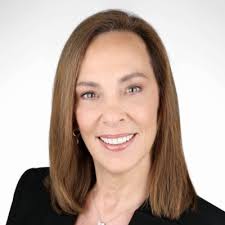 Honored to be chosen as a judge for the #SeatradeCruiseAwards2021.