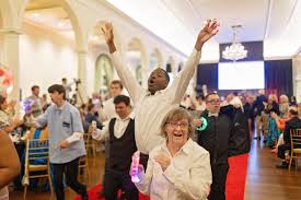 This month's volunteer spotlight is Marci Hall, who's one of our interns  this summer! Marci first volunteered at The EF with the UAB Honors College,  and she returned earlier this year to