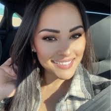 Shawna Whitney's Instagram, Twitter & Facebook