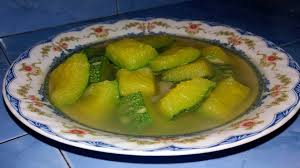 Bayam adalah jenis sayur yang paling umum sebagai bahan. Cara Membuat Sayur Bening Labu Kuning Enak Youtube