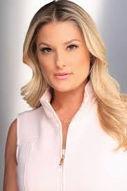 Jenifer Ryan's Instagram, Twitter & Facebook