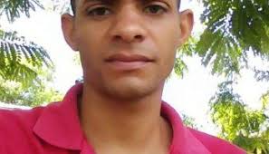 Fallece hombre en Gaspar Hernández tras impactar su motocicleta con un  poste de luz