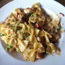 White chicken chilia generous bowl of chicken, white beans, roasted green chiles, onions and garlic with a to. The Cheesecake Factory S Farfalle With Chicken And Roasted Garlic The Results Are In The 5 Highest Calorie Meals In The Country Popsugar Fitness Photo 3