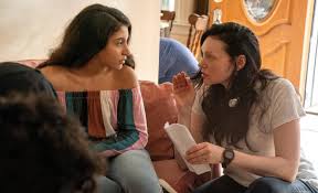 The perfect rainy day activity… homemade puppet. Laura Prepon Discusses Alex And Piper S Future On Orange Is The New Black