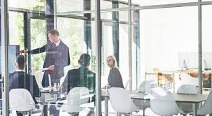 Nach der ausbildung wechseln sie in ein handelsvertreterverhältnis. Bw Bank Karriere Bw Bank