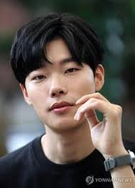 Ryu jun yeol для kolon sport 2020. 170 Ryu Jun Yeol Ideas In 2021 Ryu Jun Yeol Ryu Ryu Joon Yeol