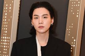 Suga (BTS), Kim Sae Ron và các sao Hàn khốn đốn vì bia rượu