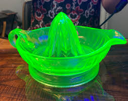 Add to favorites uranium glass button pendant queerglowdesigns 5 out of 5 stars (1) $ 45.00 free shipping add to favorites. Uranium Vaseline Glass For 3 99 Thriftstorehauls