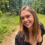 Kayla Smrecak's Instagram, Twitter & Facebook