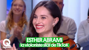 Esther Abrami reprend "Flowers" de Miley Cyrus au violon