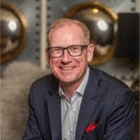 Daniel Schlicht's Instagram, Twitter & Facebook