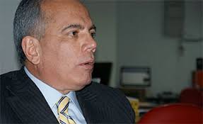 Venezuelan Opposition Leader Rosales in Hiding to Avoid Corruption Charges 