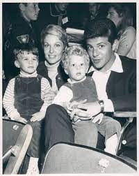 Frankie avalon (born francis thomas avallone; Frankie Avalon And Kathryn Diebel Dating Gossip News Photos