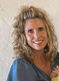 Ashley Scates's Instagram, Twitter & Facebook