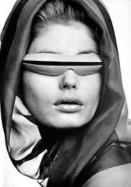 Allure" 1980 VREELAND, Diana (SIGNED)