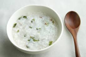 Mau ngasih nasi tapi ibu masih takut krn dianya blm tumbuh gigi. Ini Dia 10 Bubur Yang Lezat Dan Bergizi Untuk Disantap Saat Sedang Sakit